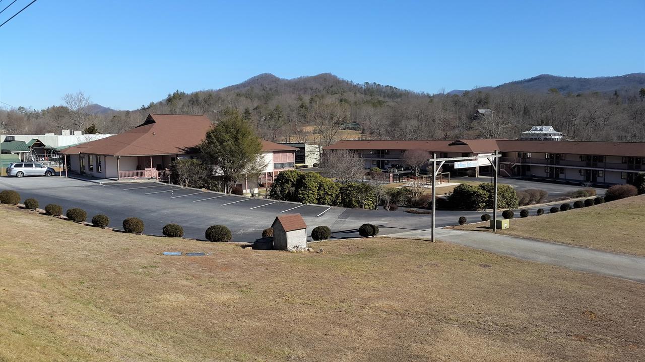 Mountain Valley Inn Dillard Bagian luar foto
