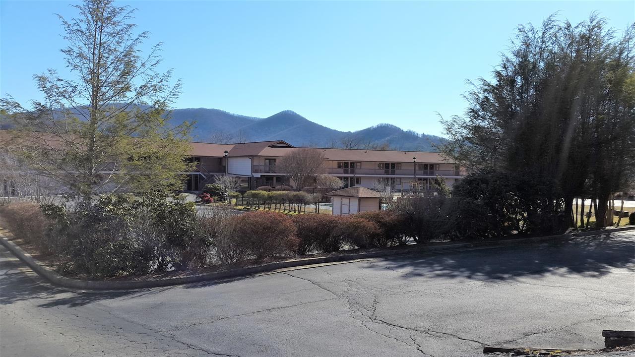 Mountain Valley Inn Dillard Bagian luar foto