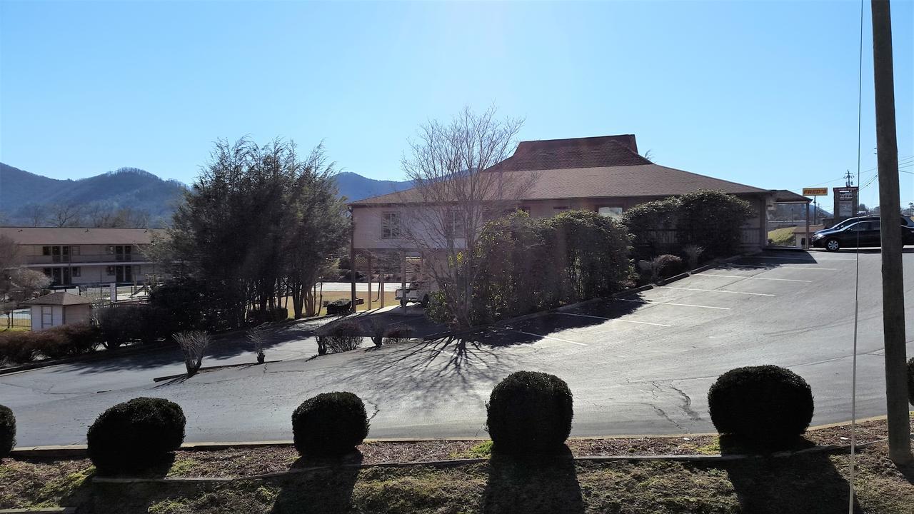 Mountain Valley Inn Dillard Bagian luar foto