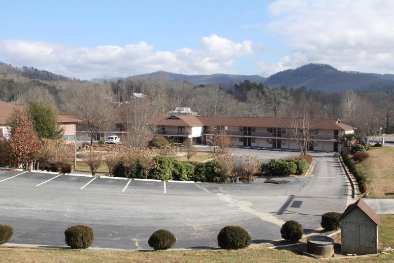 Mountain Valley Inn Dillard Bagian luar foto