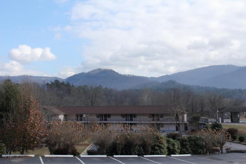 Mountain Valley Inn Dillard Bagian luar foto