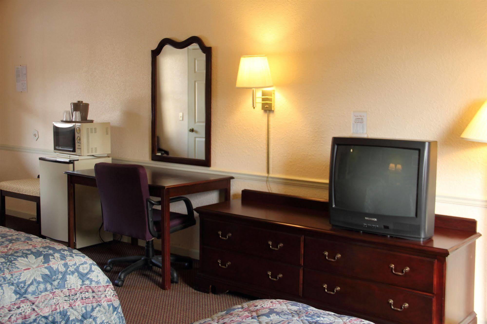 Mountain Valley Inn Dillard Bagian luar foto
