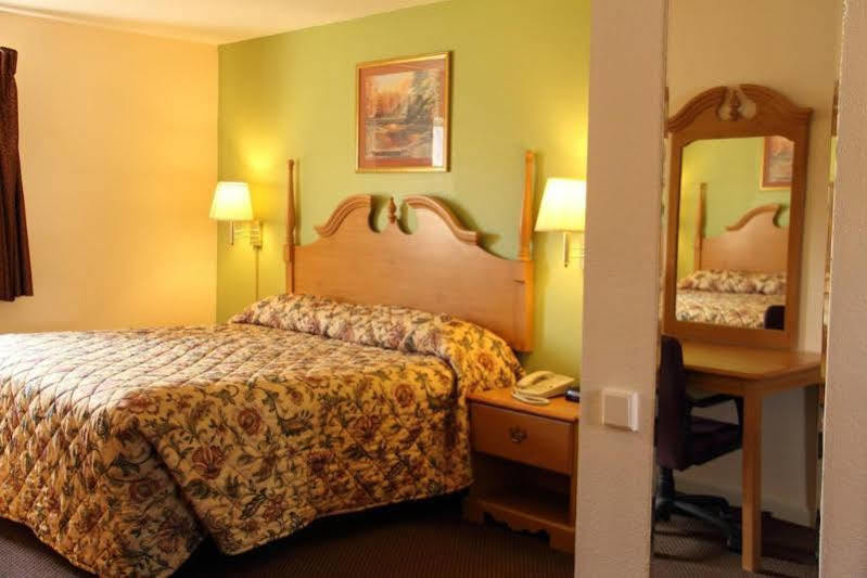 Mountain Valley Inn Dillard Bagian luar foto